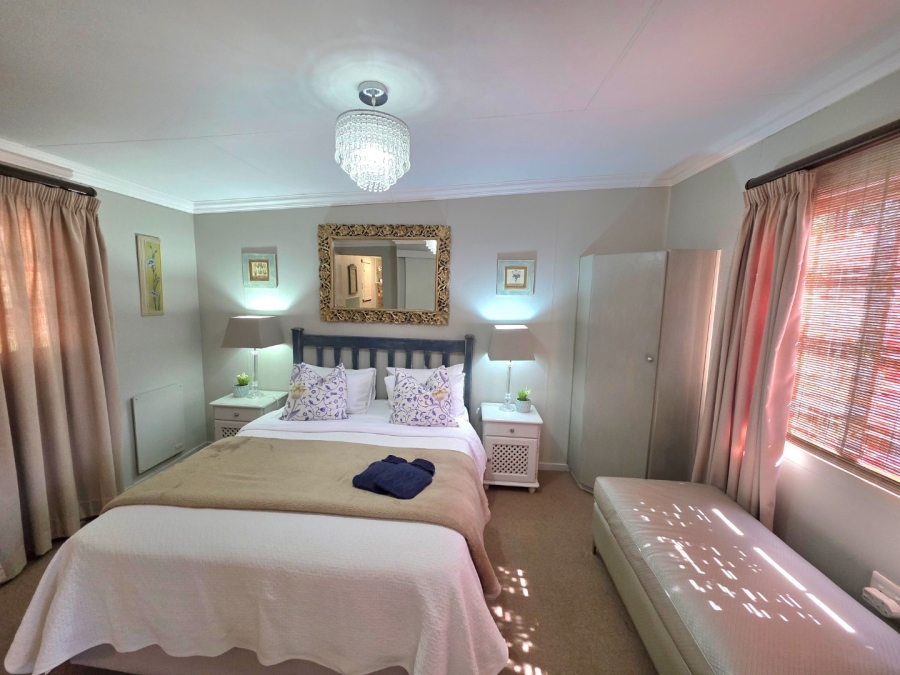 5 Bedroom Property for Sale in Clarens Free State